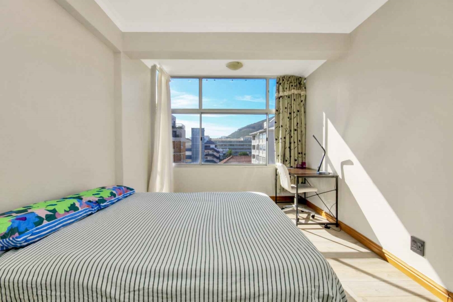 To Let 3 Bedroom Property for Rent in Sea Point Western Cape